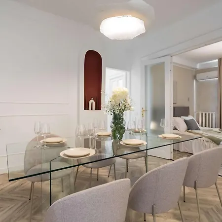 Apartment Refined & Spacious 3-bedroom Flat Near Cismigiu, Balcony With Boulevard Views Bucharest