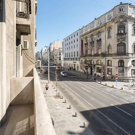 Refined & Spacious 3-bedroom Flat Near Cismigiu, Balcony With Boulevard Views
