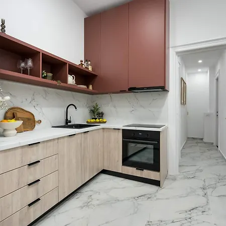 Elegant 3br Retreat - Steps Away Cismigiu Gardens * Bucharest